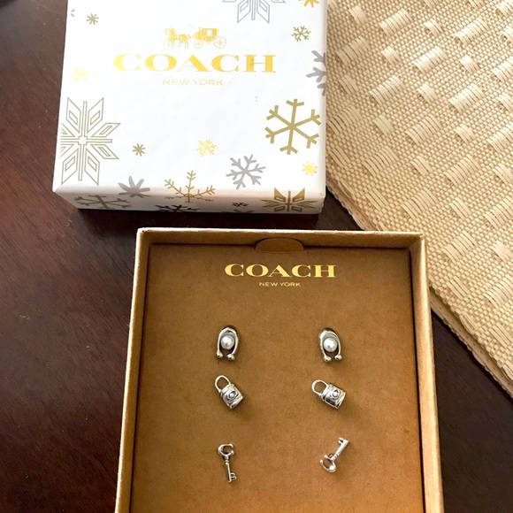 COACH “Lucky Key” Earrings~Set of 3 💗 - Picture 2 of 4